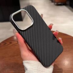 Premium Carbon Iphone 16 Pro Max Kılıf